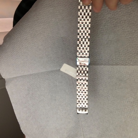 doesn't fit my watch - Picture 6 of 7